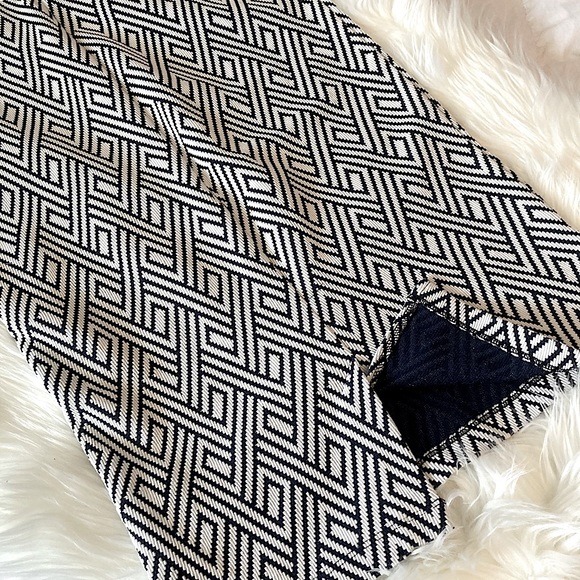 Zara Geometric Design Pencil Skirt SZ-L - Picture 4 of 8